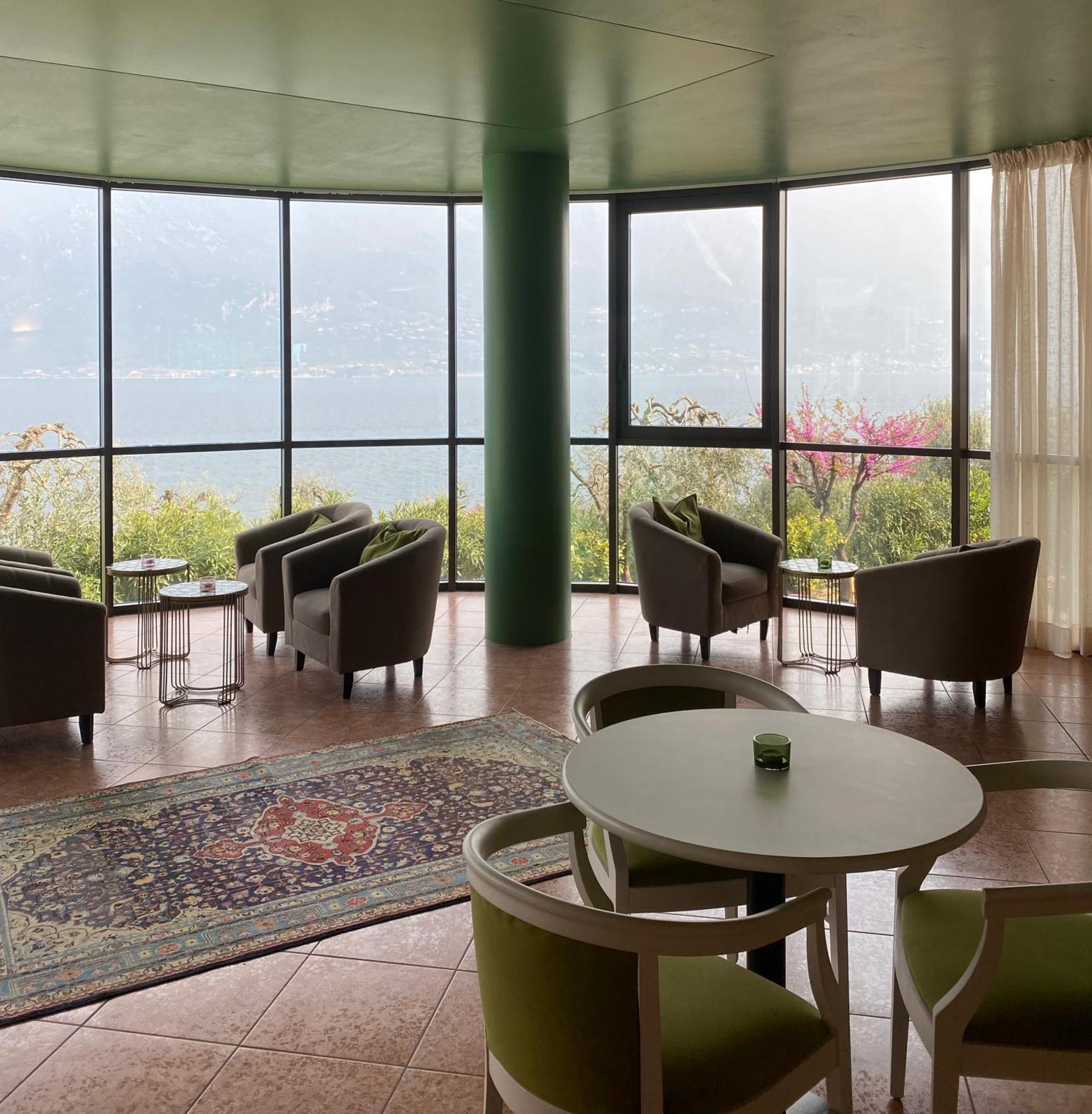 Hotel Mercedes Лимоне-суль-Гарда Экстерьер фото