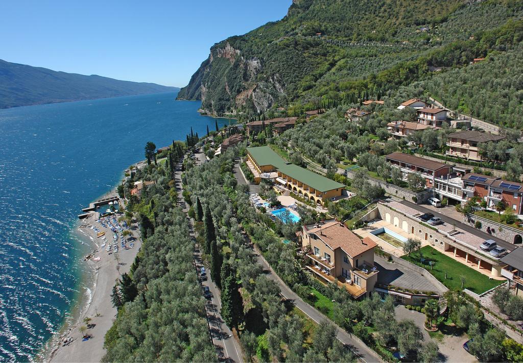 Hotel Mercedes Лимоне-суль-Гарда Экстерьер фото